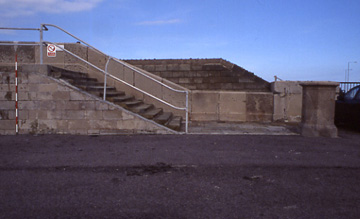 Promenade Steps