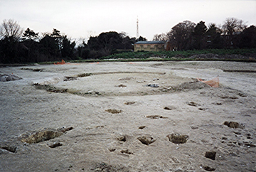 The large roundbarrow at the St. Stephen's College site at North Foreland
