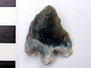 Reverse of the Sutton B type arrowhead from the QEQM secondary burial